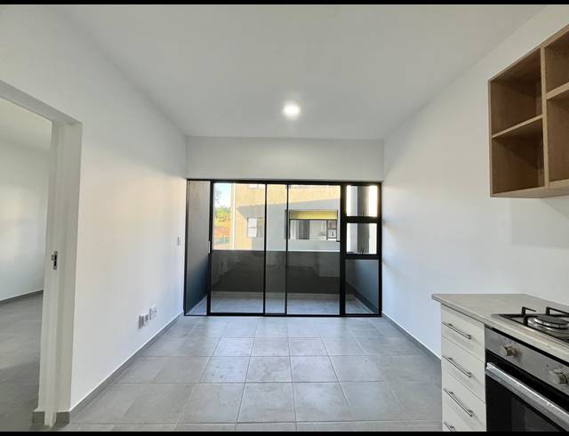 2 BEDROOM APARTMENT FOR SALE IN SHEFFIELD BEACH